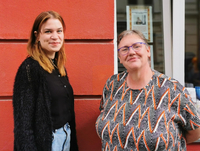 Ein Bild, das Menschliches Gesicht, Person, Kleidung, Lächeln enthält.
Automatisch generierte Beschreibung